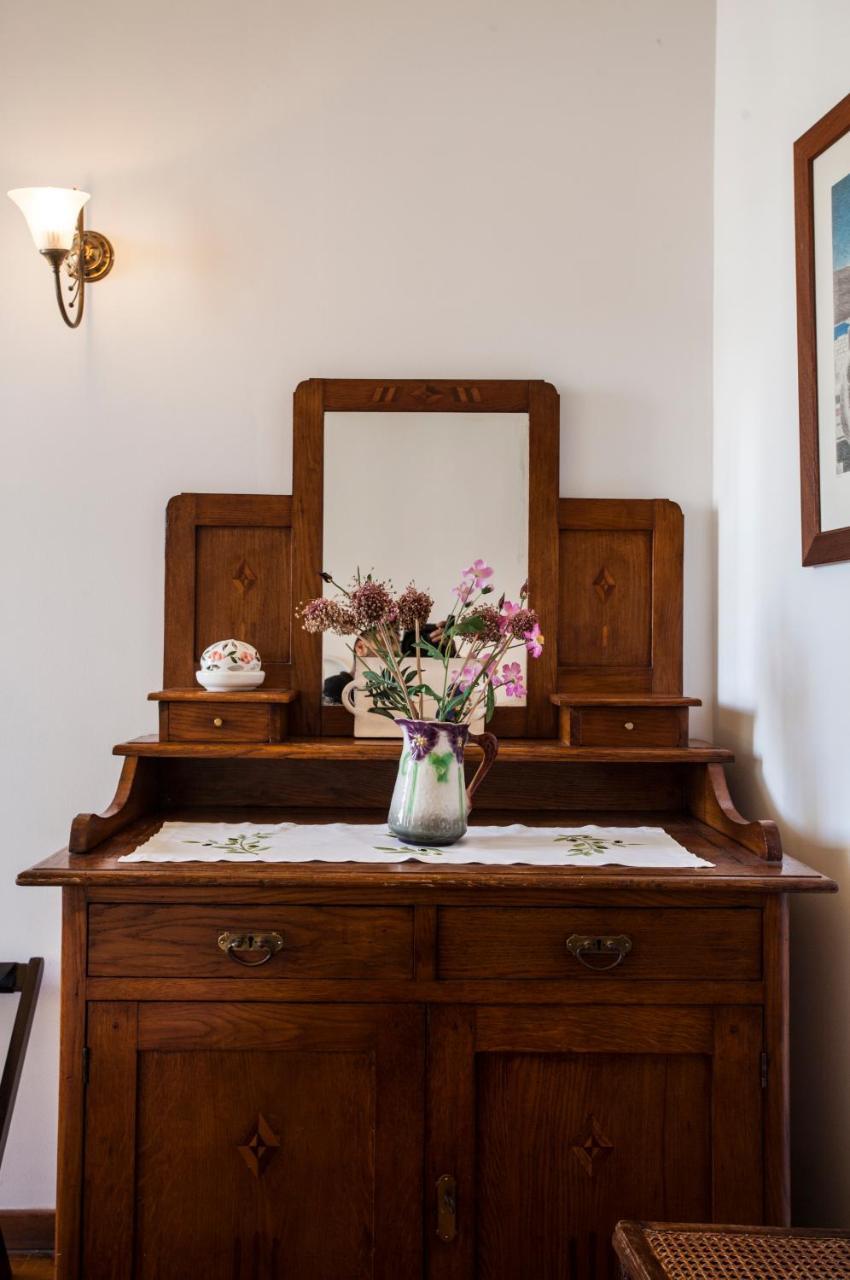 Nostos Guesthouse Kythira Town Екстер'єр фото
